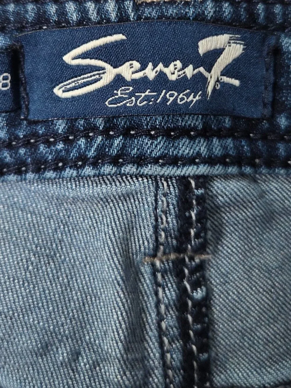 Denim Jean Shorts Medium Wash Mid-Waist Sz 8 by Seven7